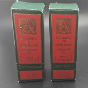 (2) Aromatique Smell of Christmas Scented Refresher Oil 0.5 fl oz each.